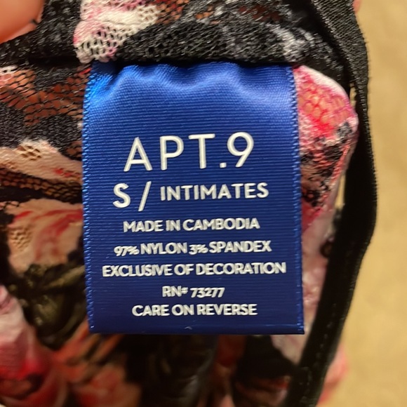 Apt 9 intimates Gown with robe - Picture 13 of 13